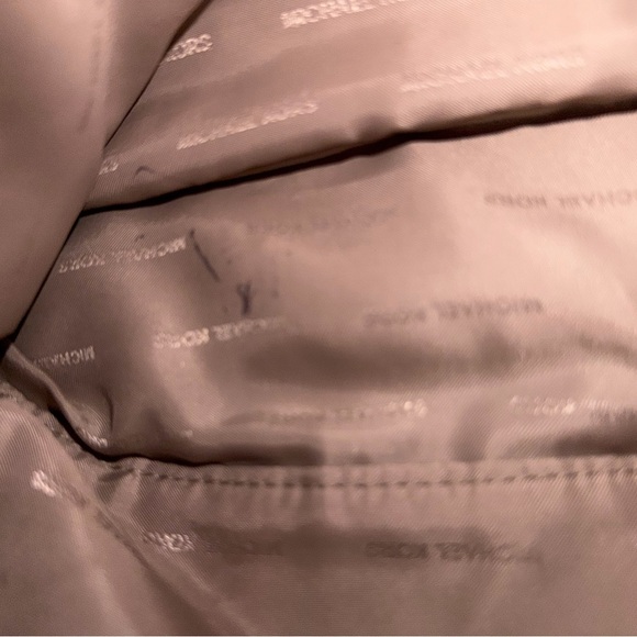 Michael Kors Navy Blue Leather Shoulder Bag w Gold Chain/Straps crossbody - Picture 11 of 13